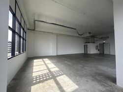 Hh @ Kallang (D13), Factory #559902111